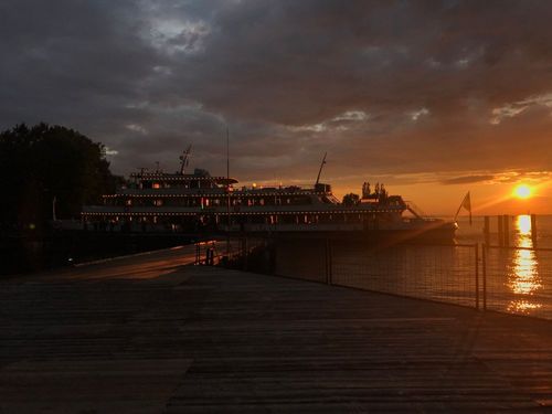 Bregenz mit Sonnenuntergang