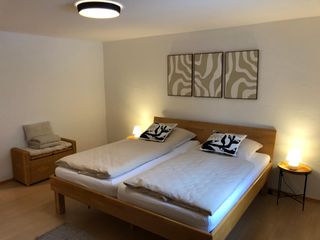 Schlafzimmer 1