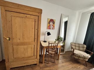 Schlafzimmer 1