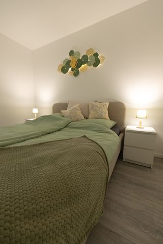 Schlafzimmer 1