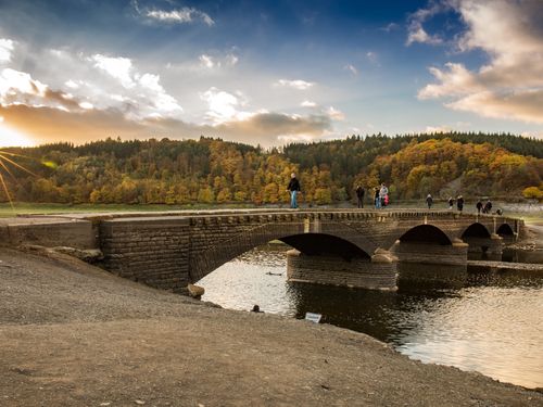 Aseler_Bruecke_im_Herbst_Heinrich_Kowalski Aseler_Bruecke_im_Herbst_Heinrich_Kowalski