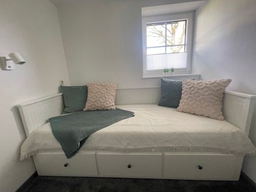 Schlafzimmer mit Ausziehbett Schlafzimmer mit Ausziehbett