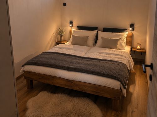 2. Schlafzimmer in der 1 Etage mit Doppelbett 2. Schlafzimmer in der 1 Etage mit Doppelbett
