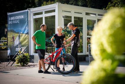 E-Bike & Therme: Wellness mit Fahrtwind