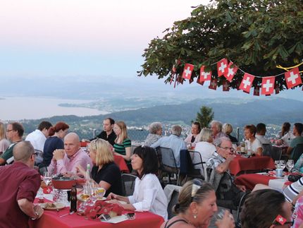 Stadtrundfahrt und Schweizer Fondue