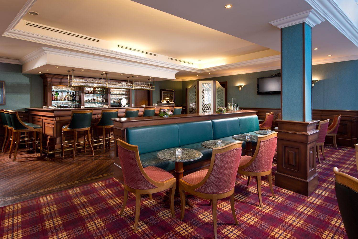 Hotel Bar
