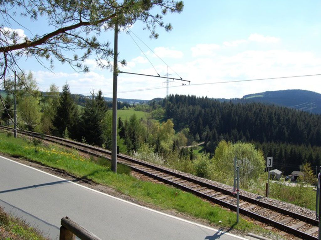 Blick auf die Flachstrecke der Oberweißbacher Bergbahn