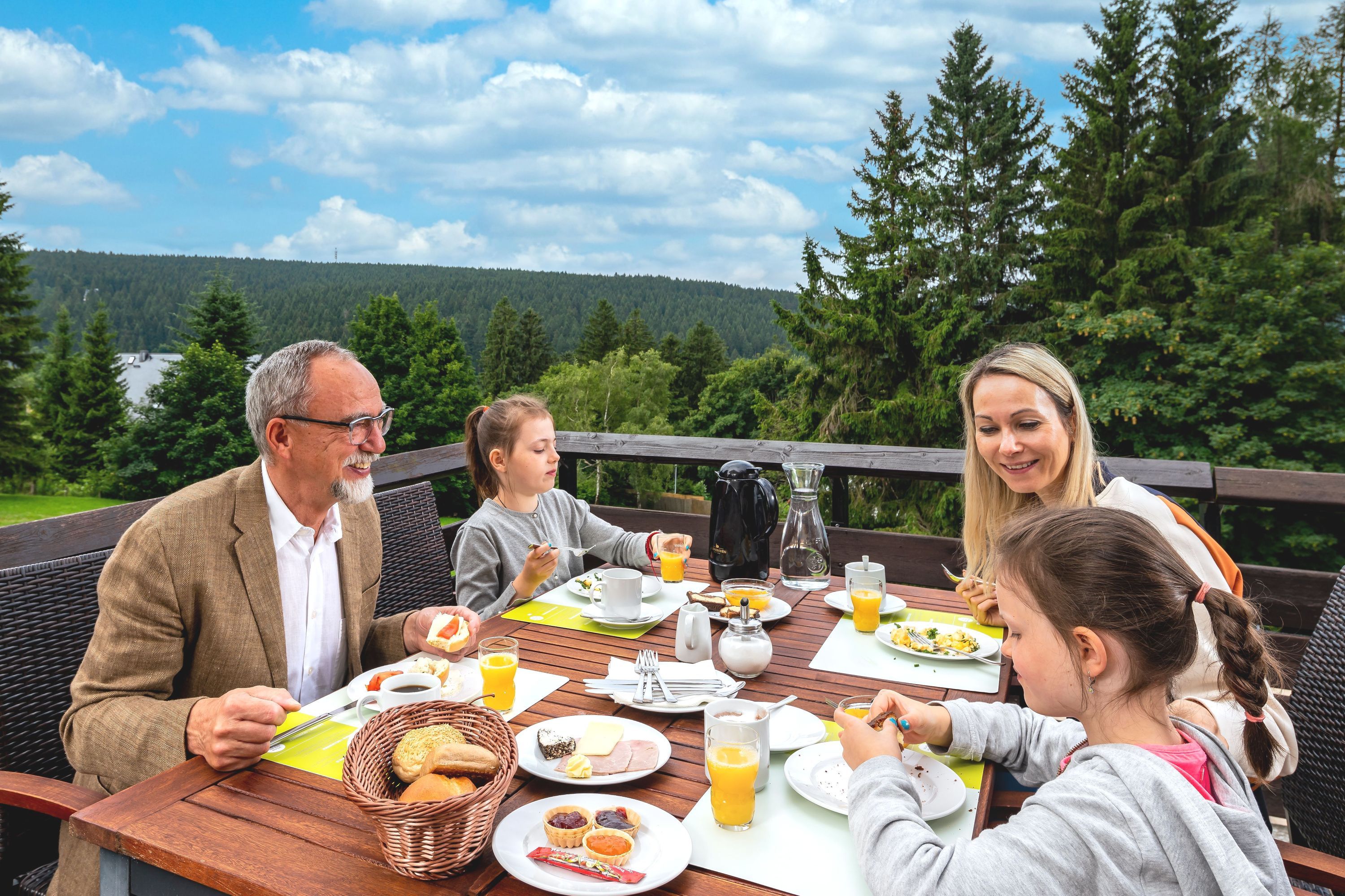Frühstück auf der Terrasse