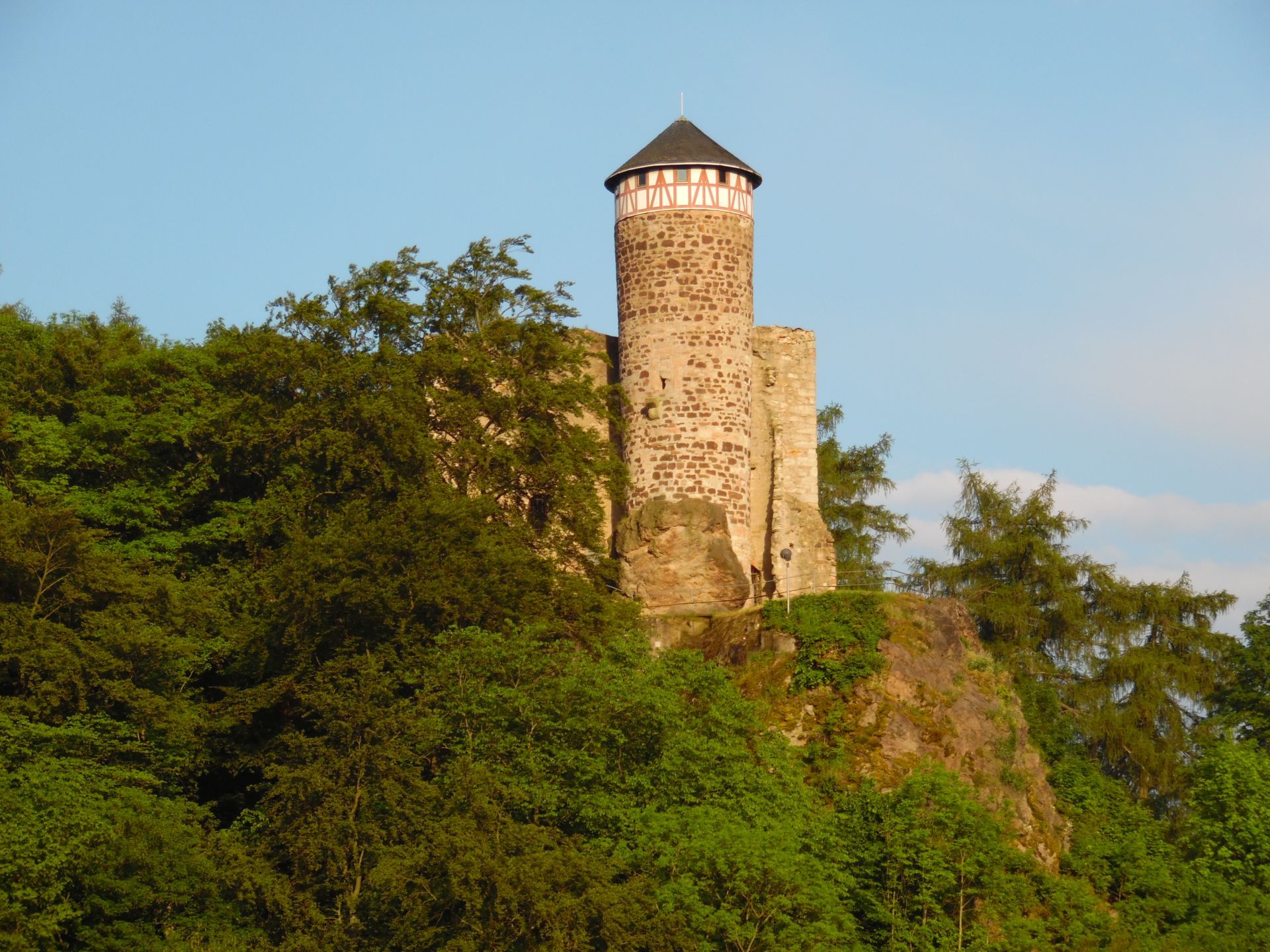 Unser Wahrzeichen: Die Hallenburg