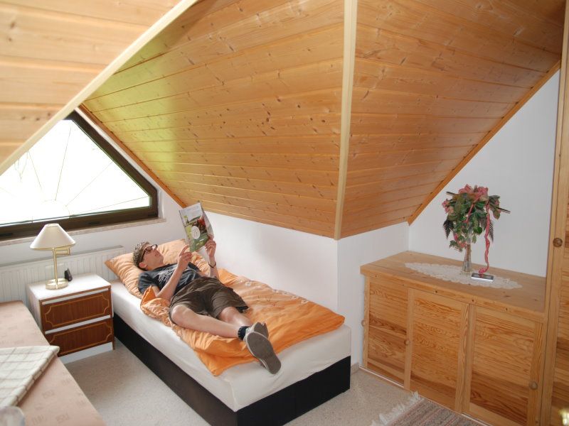 Lesezimmer und kleines Schlafzimmer