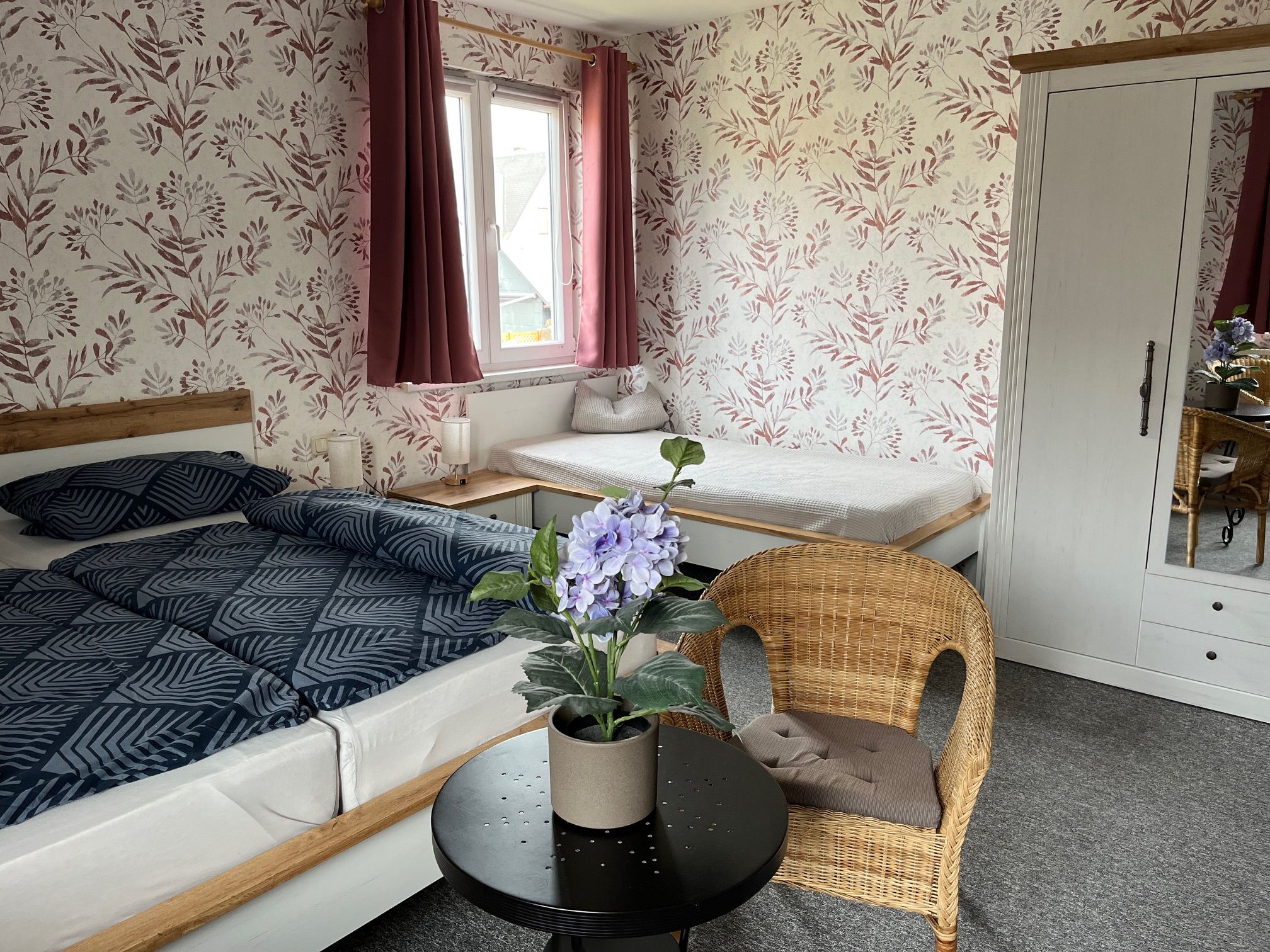 großes Schlafzimmer