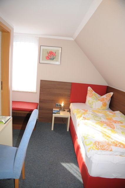 Einbettzimmer