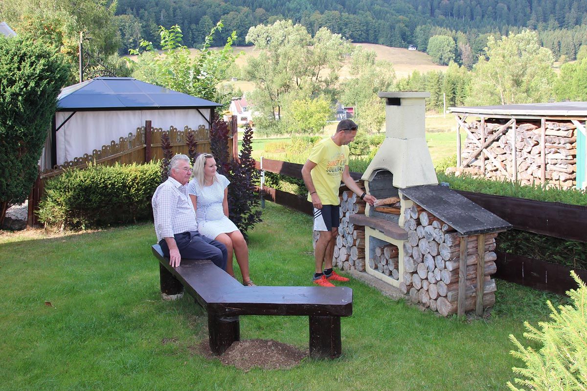 Kamin mit Liegewiese