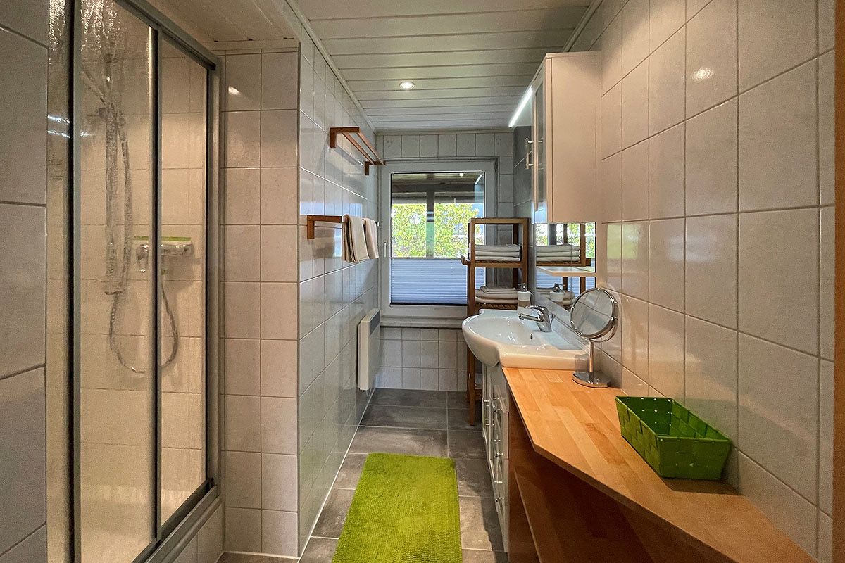 Bad mit Dusche