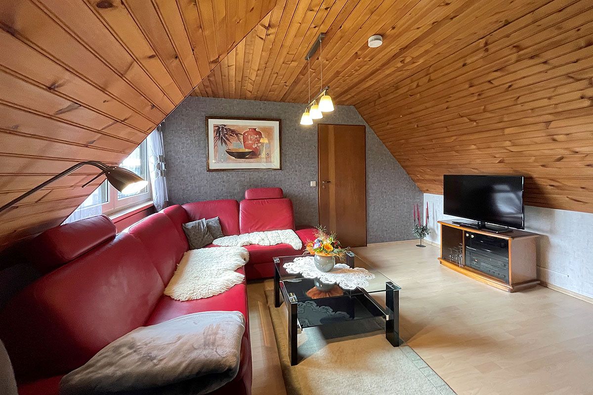 Wohnraum , Couch mit Schlaffunktion