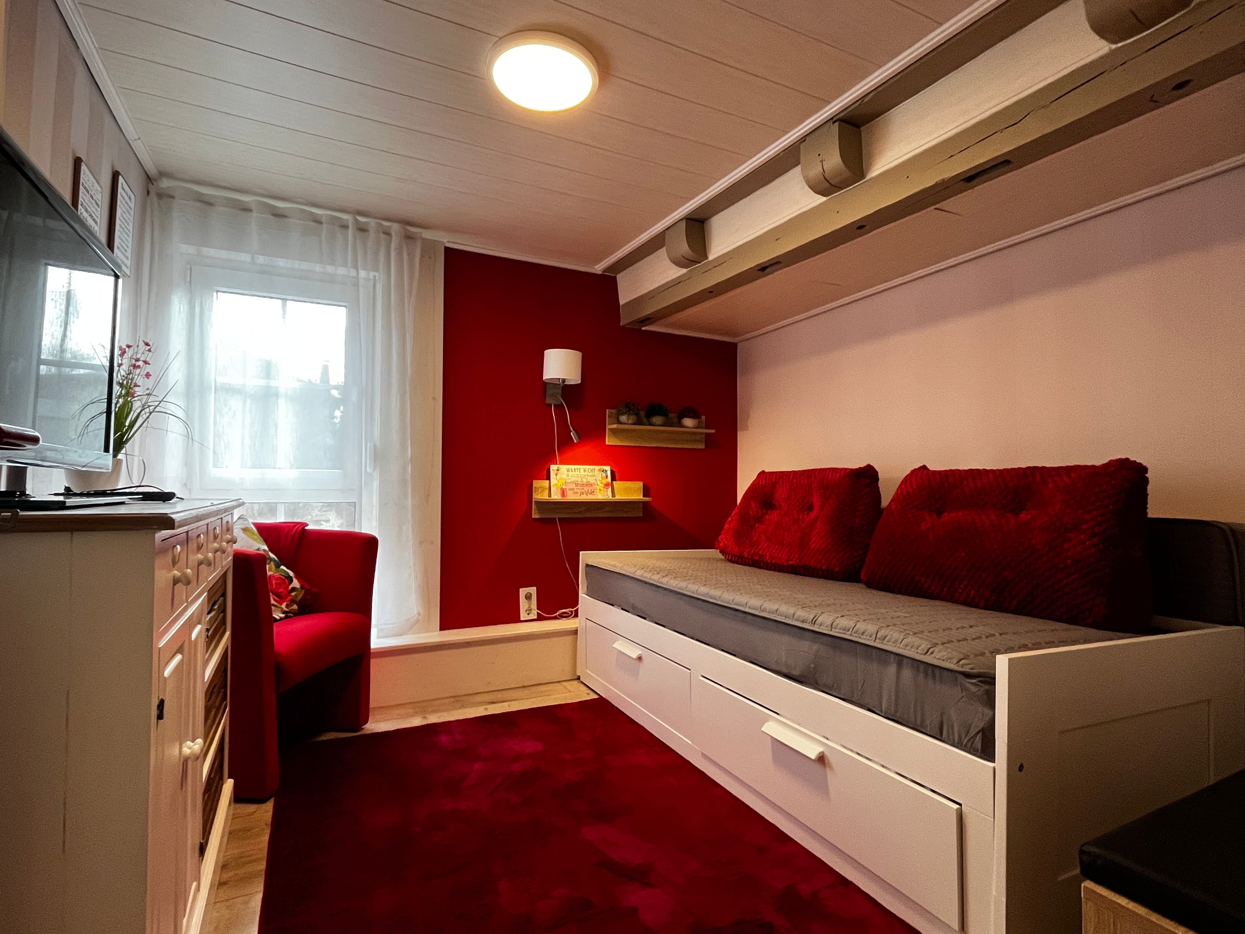 Schlafzimmer Ansicht mit TV