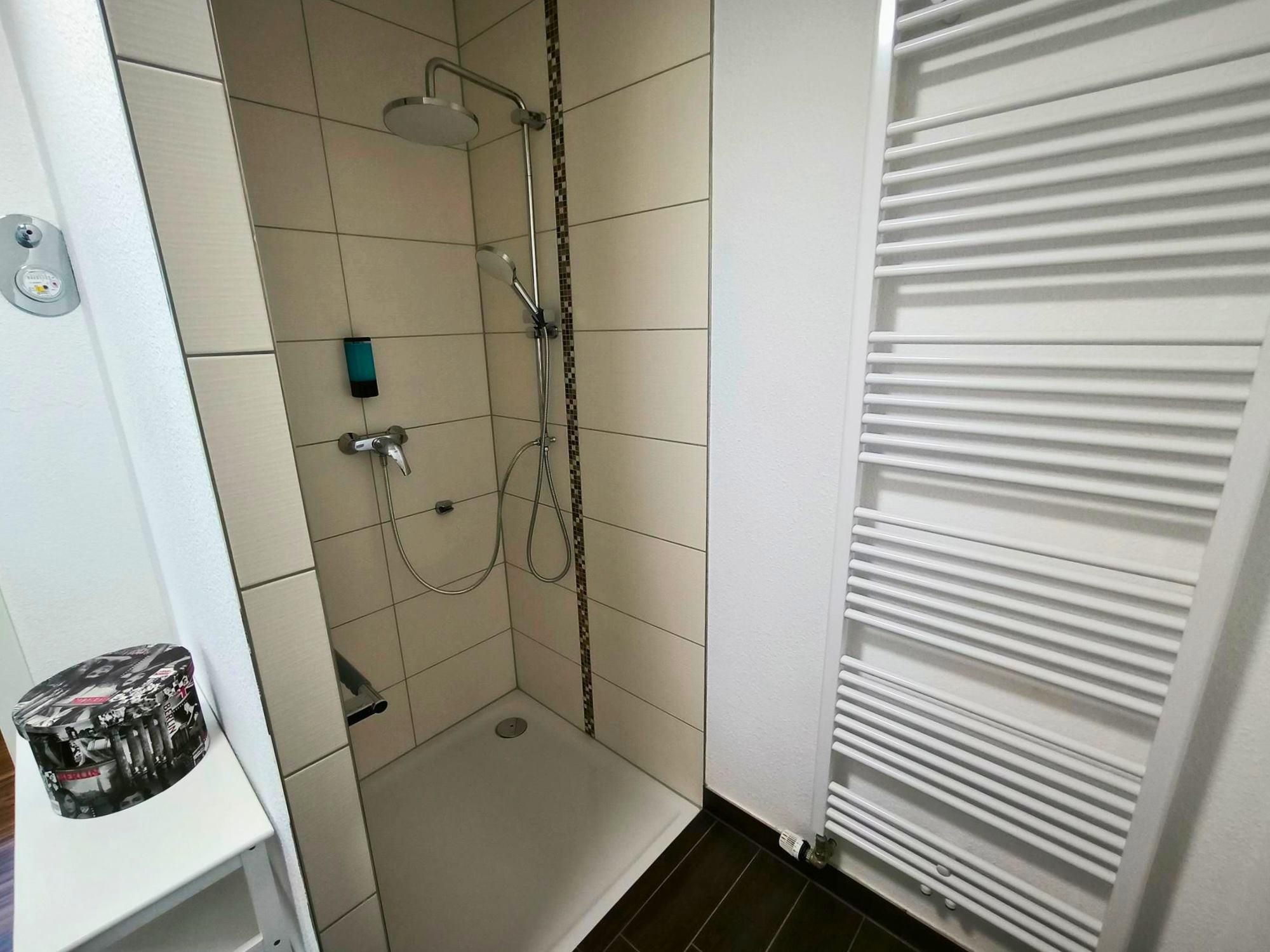 Bad mit bodengleicher Dusche
