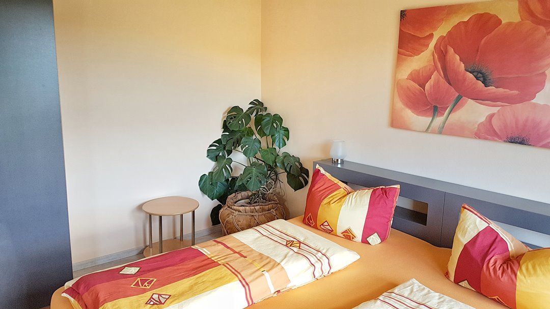 Schlafzimmer 1