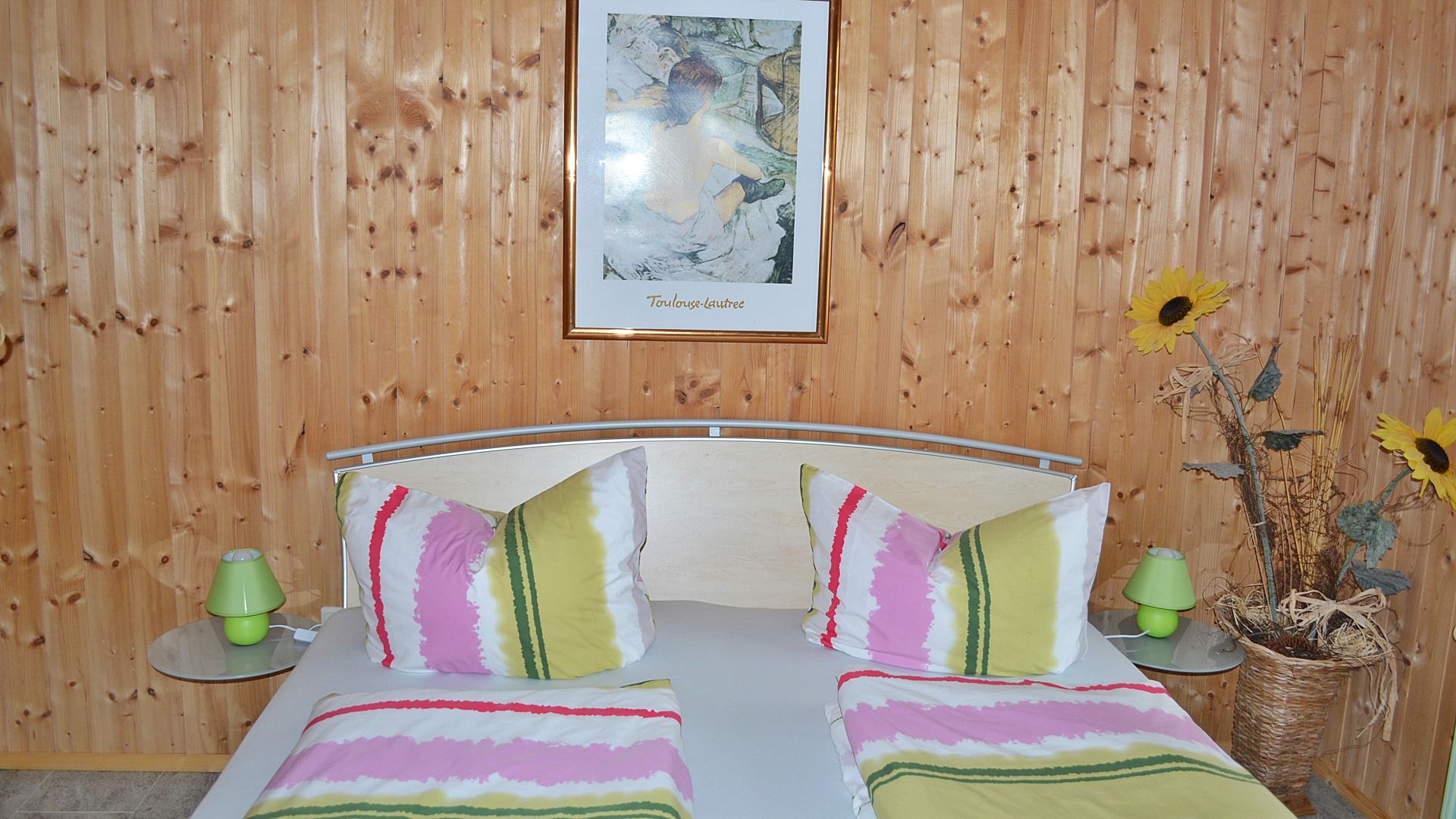 Schlafzimmer 1
