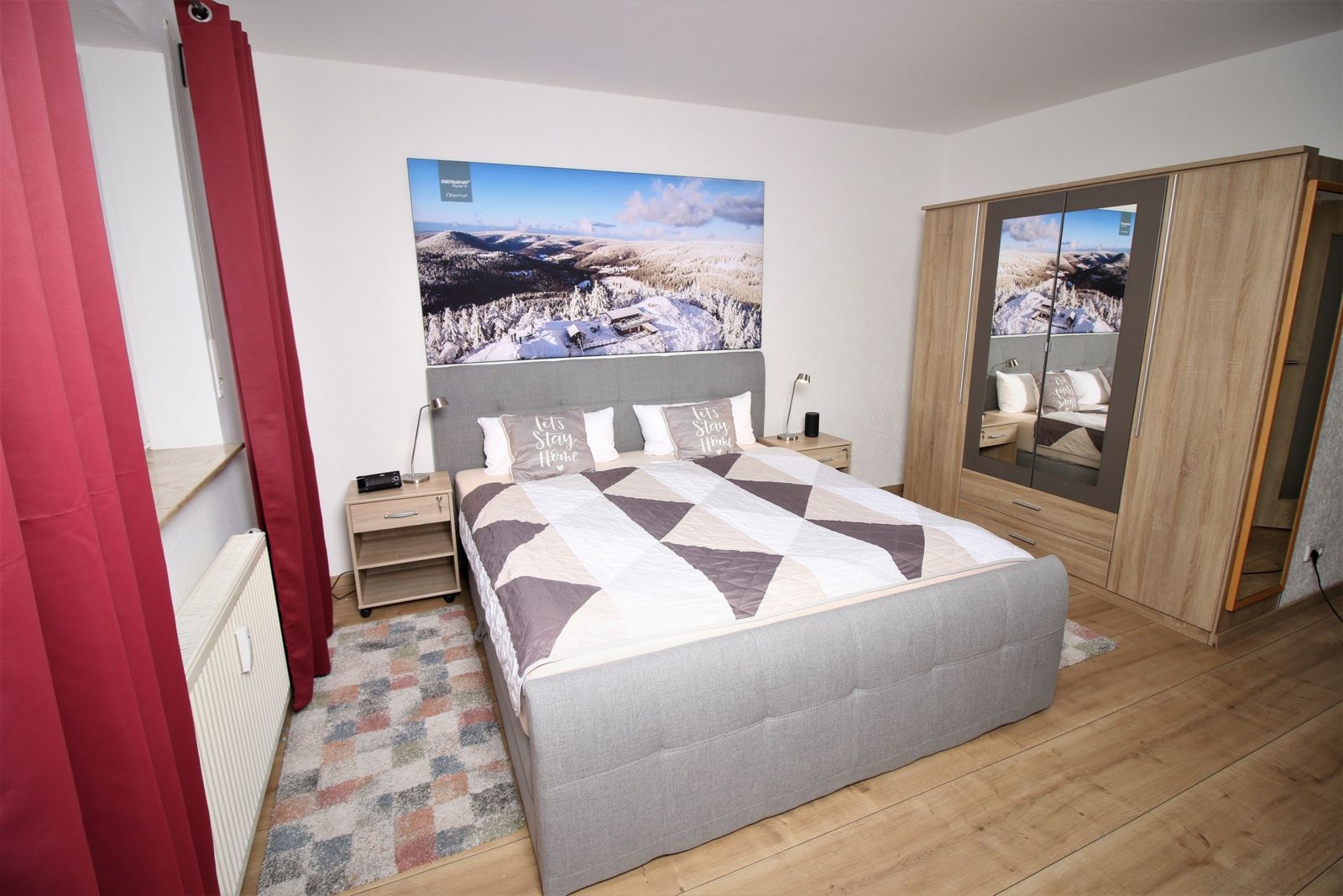 Boxspringbett mit Schrank