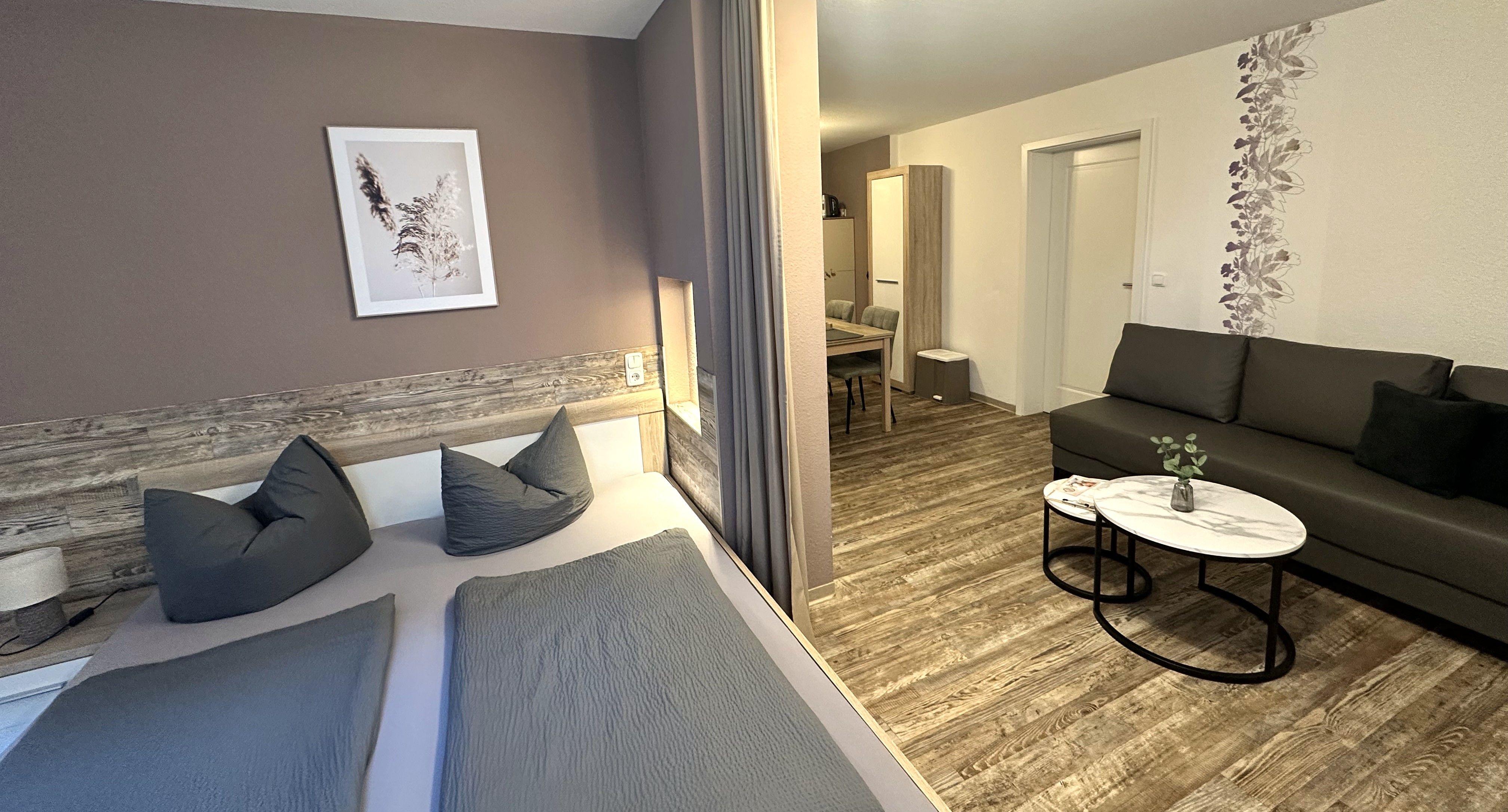 Wohn-Schlafraum Apartment 2