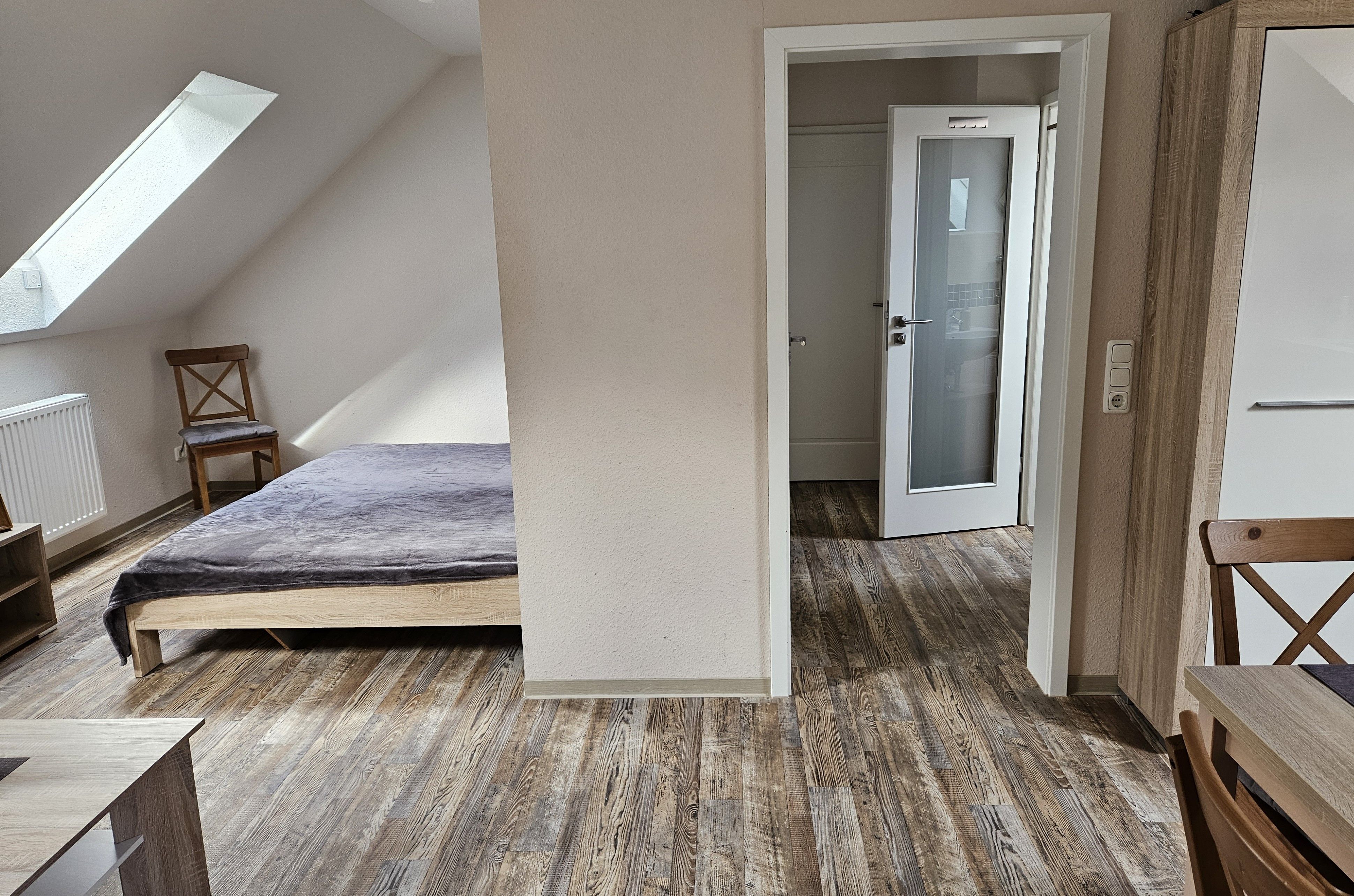 Wohn-Schlafraum Apartment 6