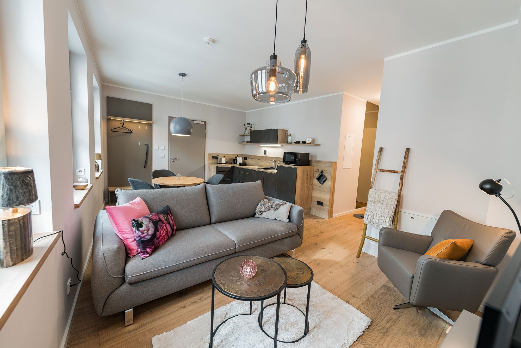 Suites MITTE - Wohn-Essbereich