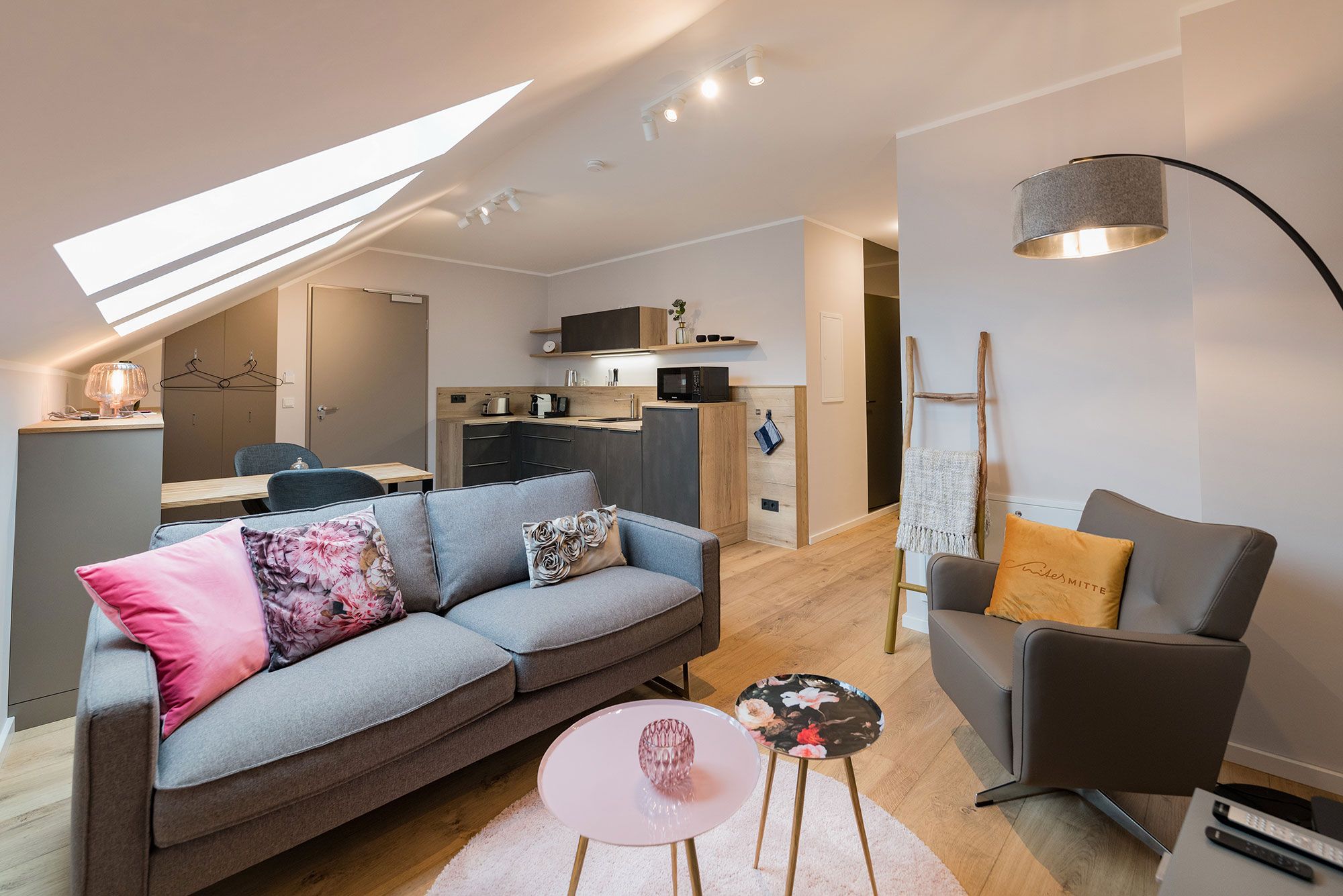 Suites MITTE - Wohn-Essbereich