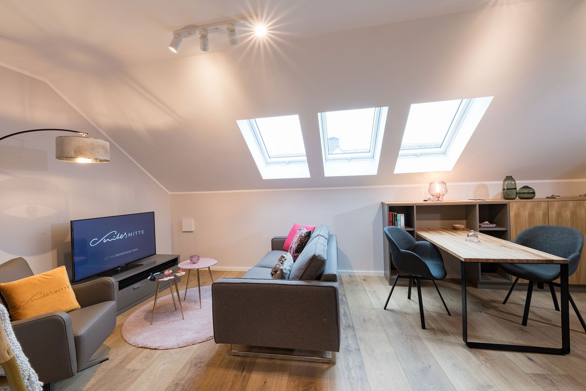 Suites MITTE - Wohn-Essbereich