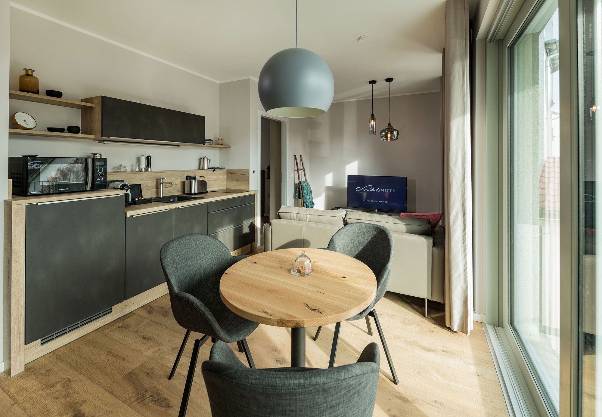 Suites MITTE - Wohn-/Esszimmer