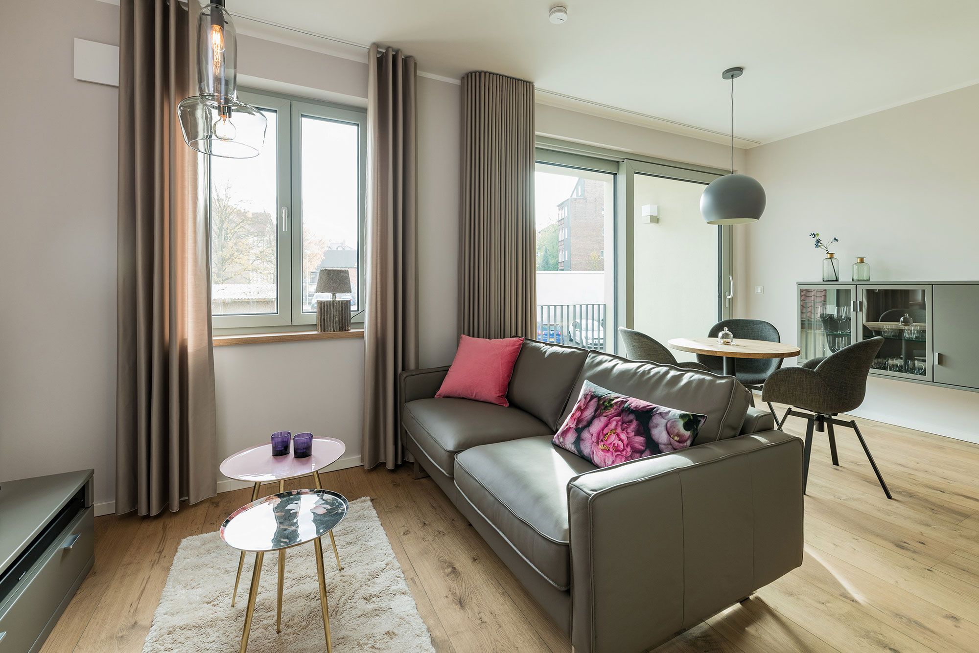 Suites MITTE - Wohn-/Esszimmer