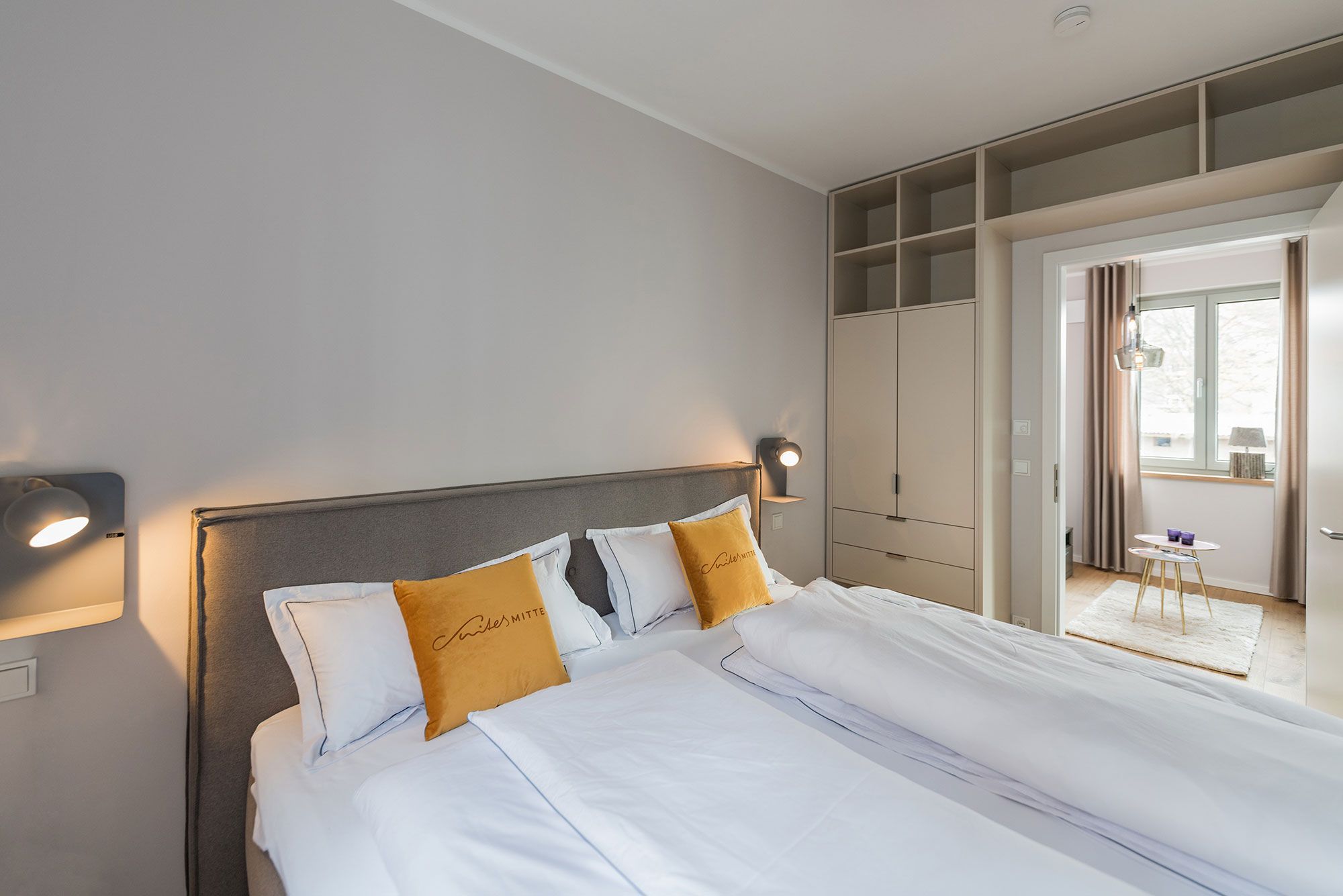 Suites MITTE - Schlafzimmer/Boxspringbett