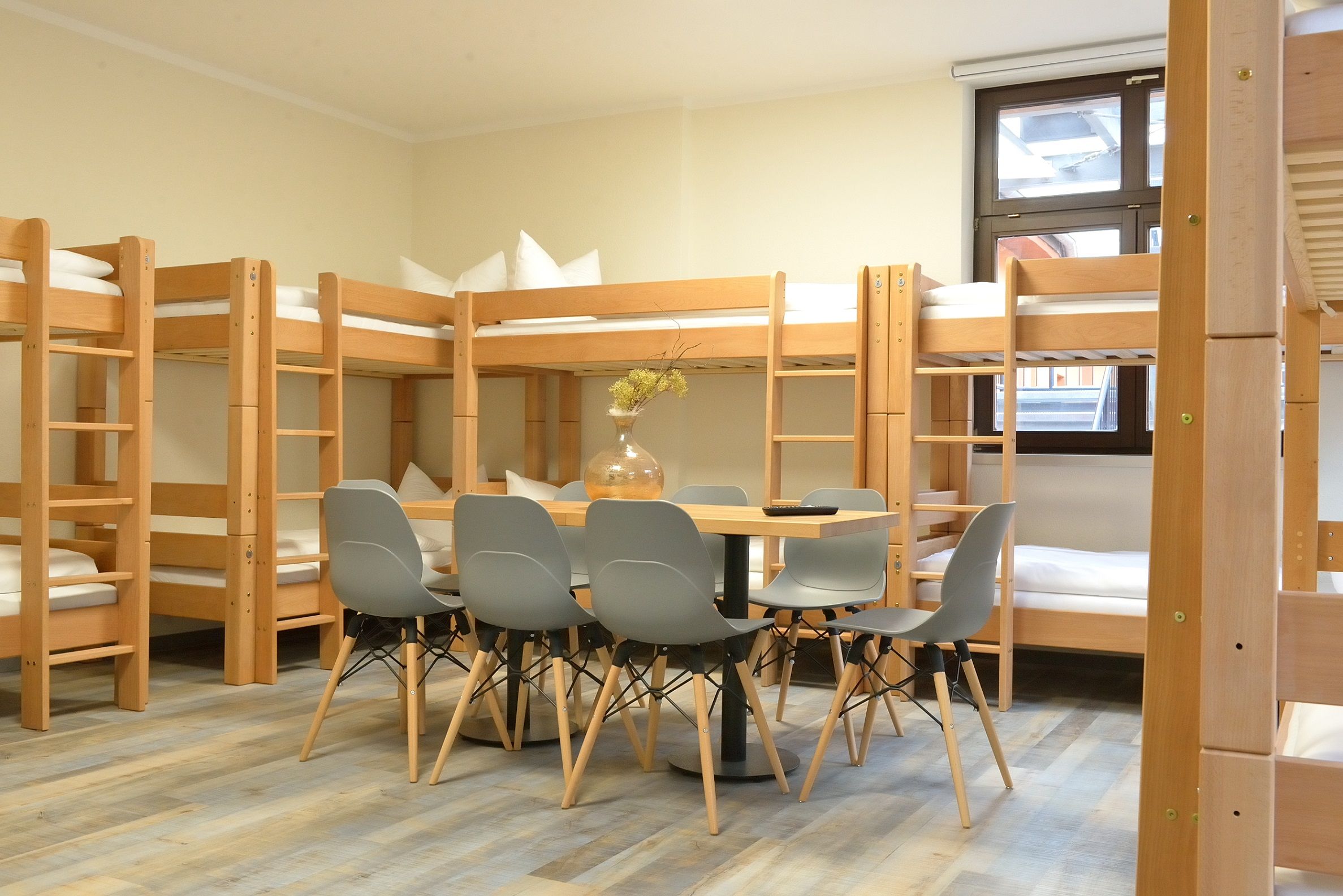 10 Bett Zimmer