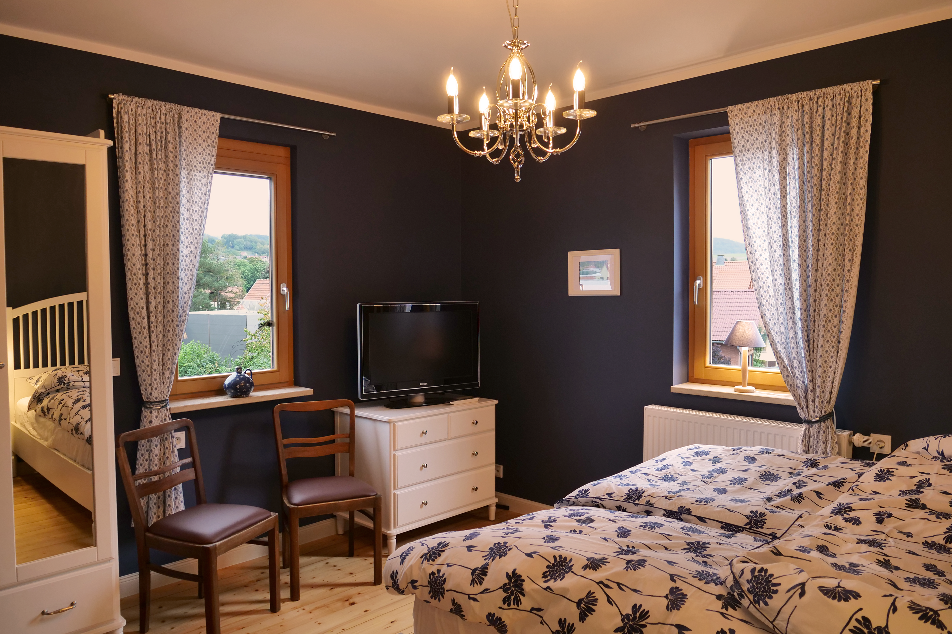 2. Schlafzimmer OG