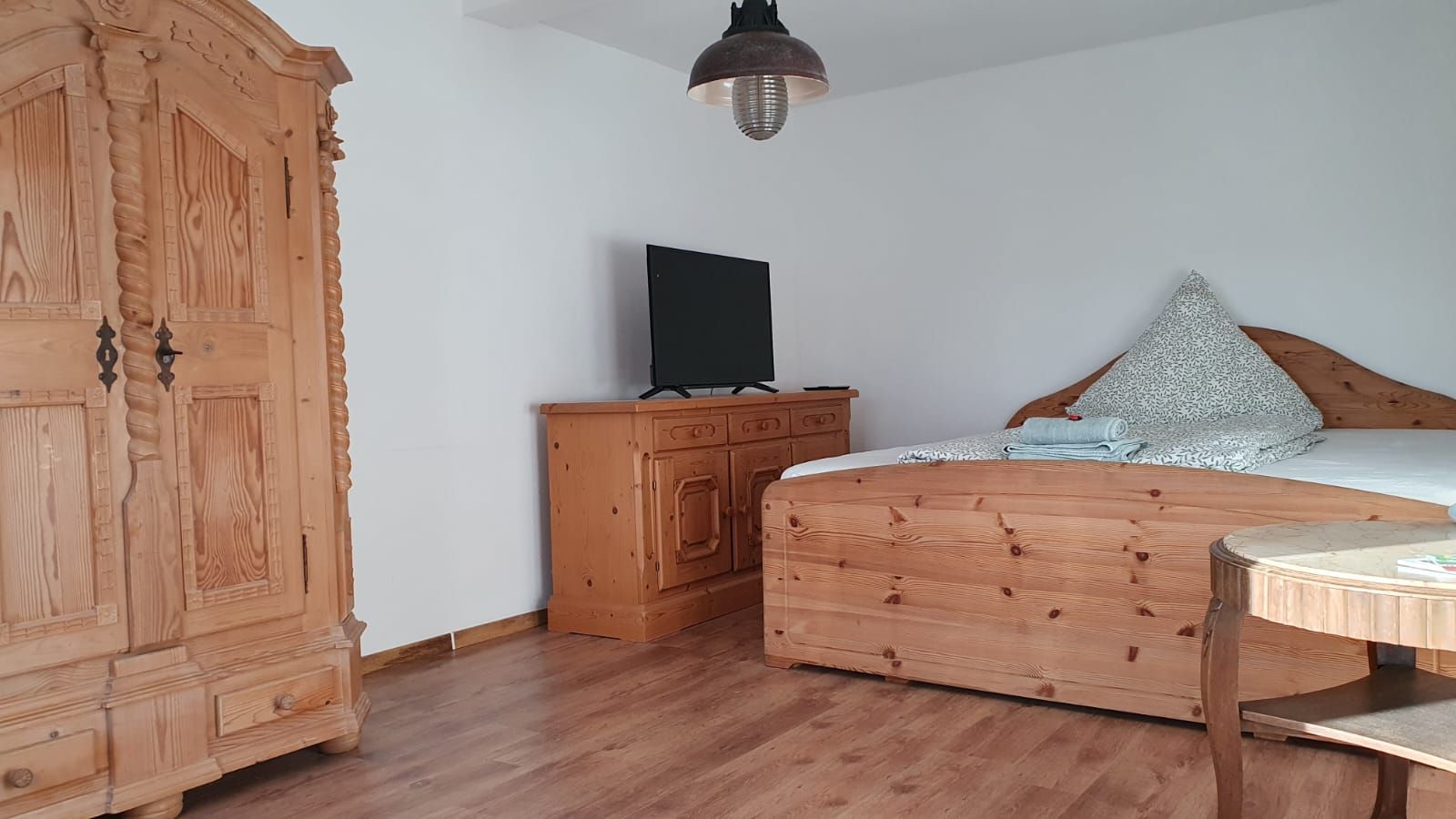 Zimmer Luther mit Doppelbett