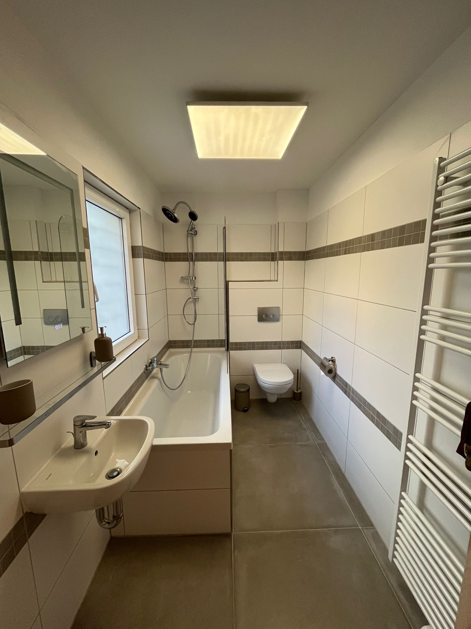 Bad Zimmer Luther
