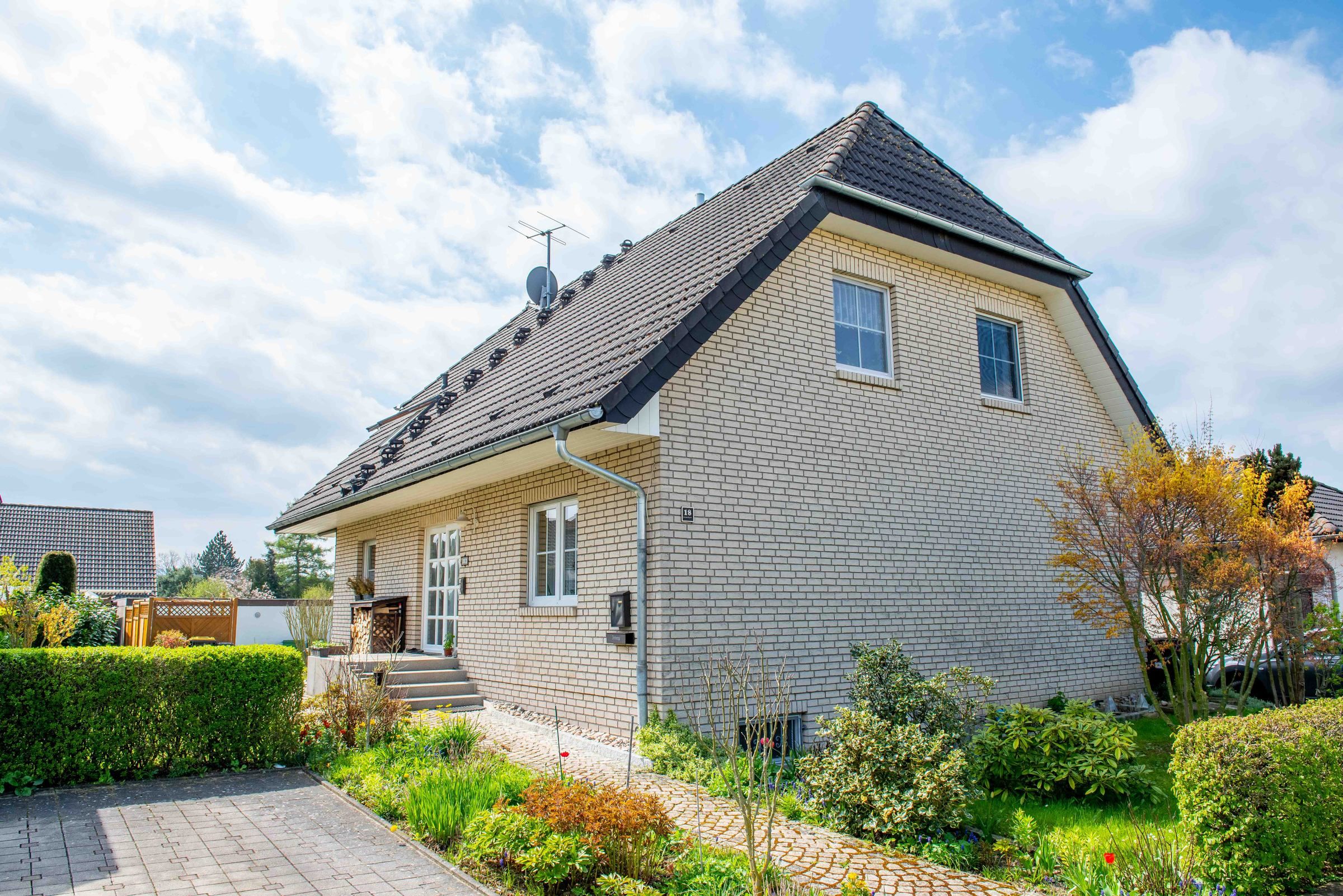 Haus und Eingang