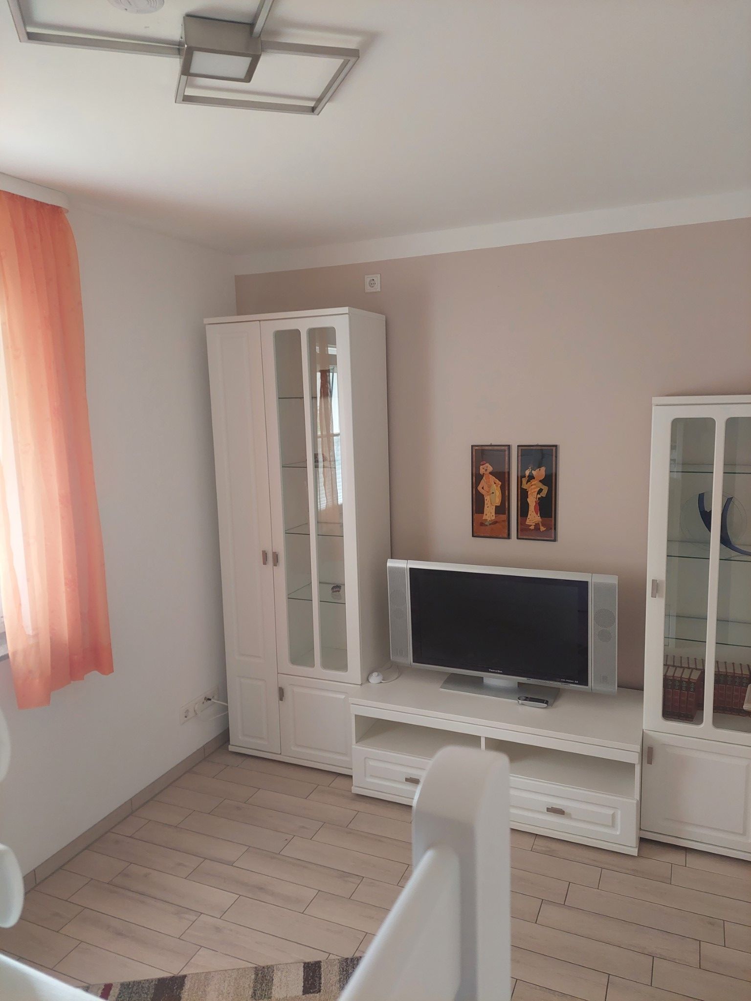 Schlafzimmer TV-Wand