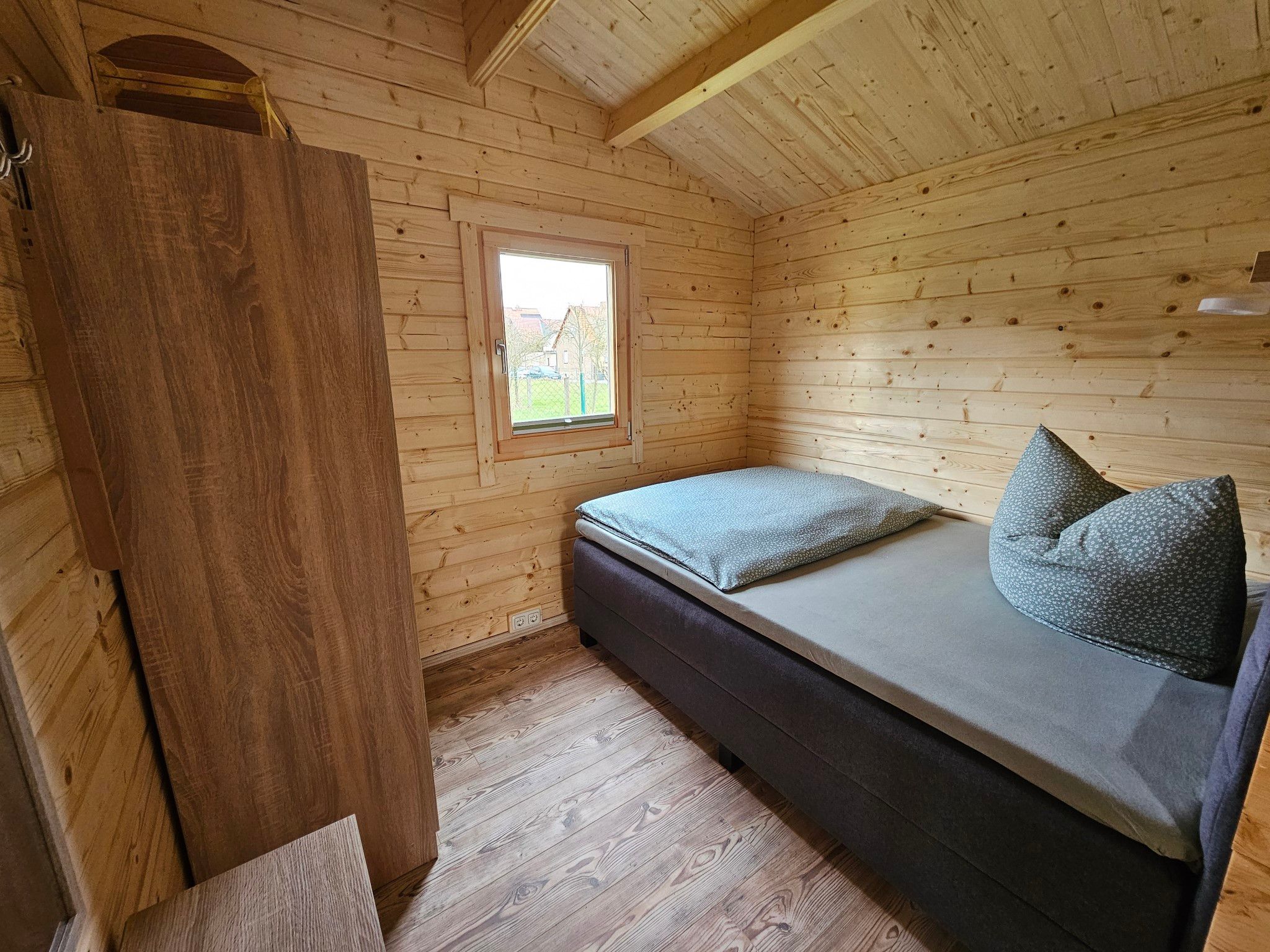 Schlafzimmer 2