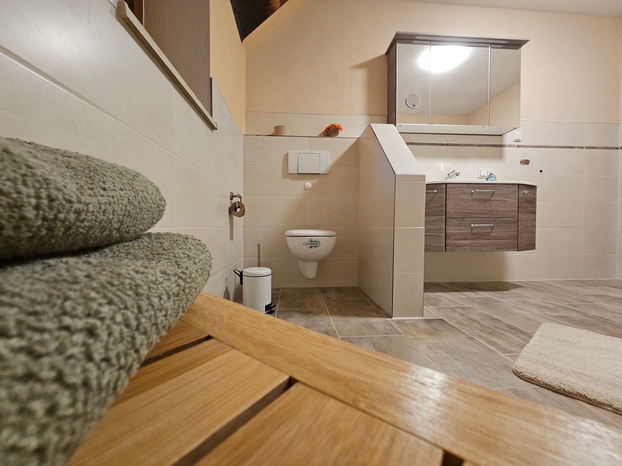 Bad mit WC und Dusche