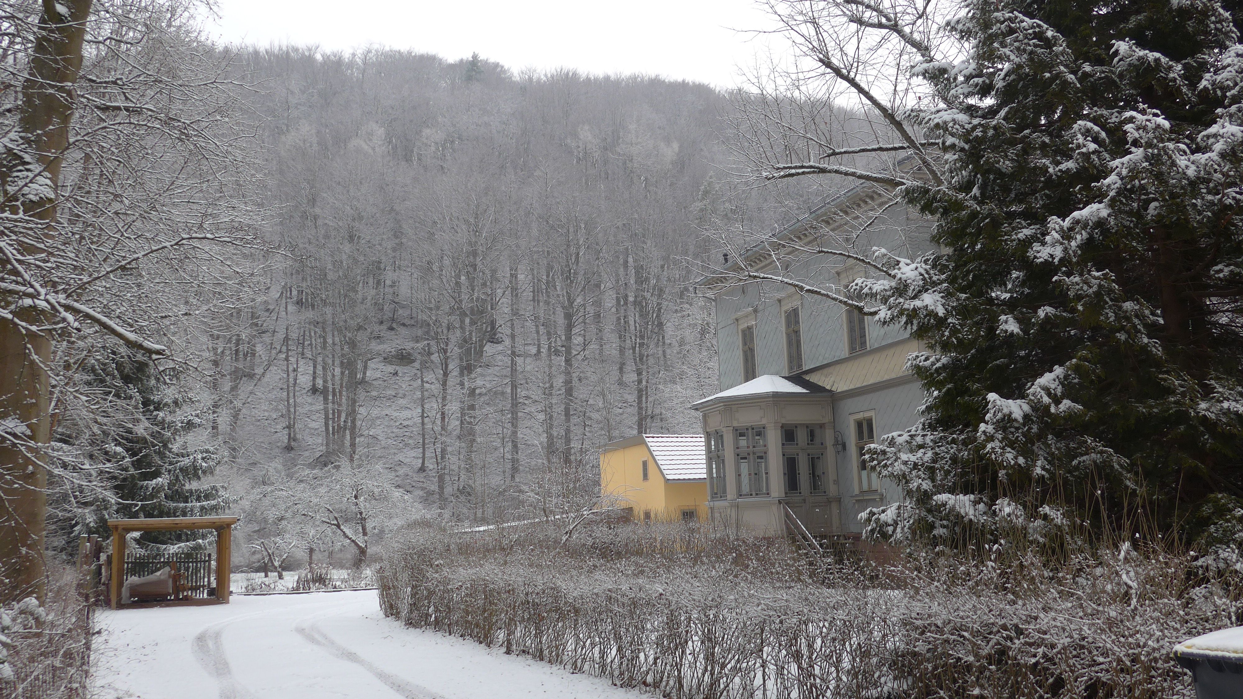 Außenansicht winterlich