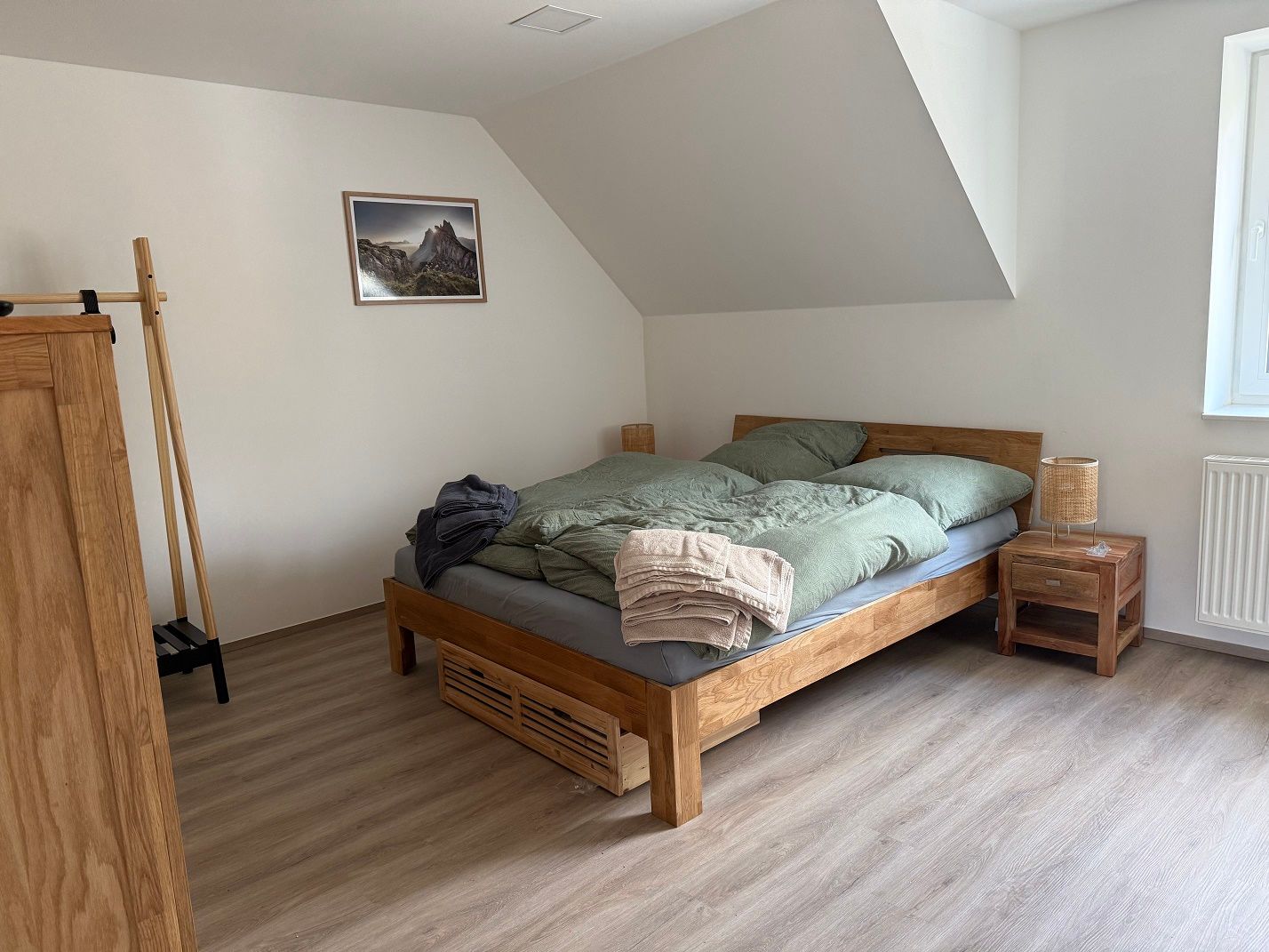 Schlafzimmer 1