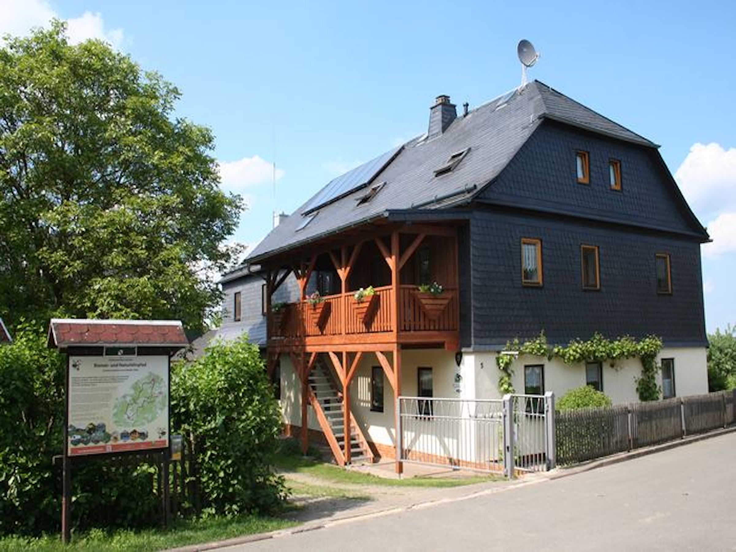 Ferienwohnungen "Am Nussbaum"